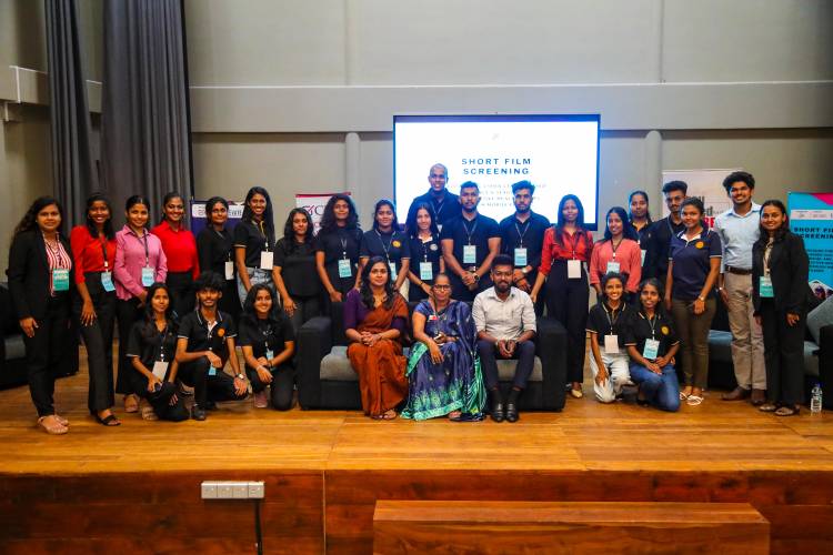SRHR தொடர்பான சமூக விதிமுறைகளுக்கு சவால் விடும் பெண் திரைப்படத் தயாரிப்பாளர்கள்